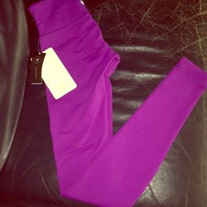 Lululemon wunder under - 2